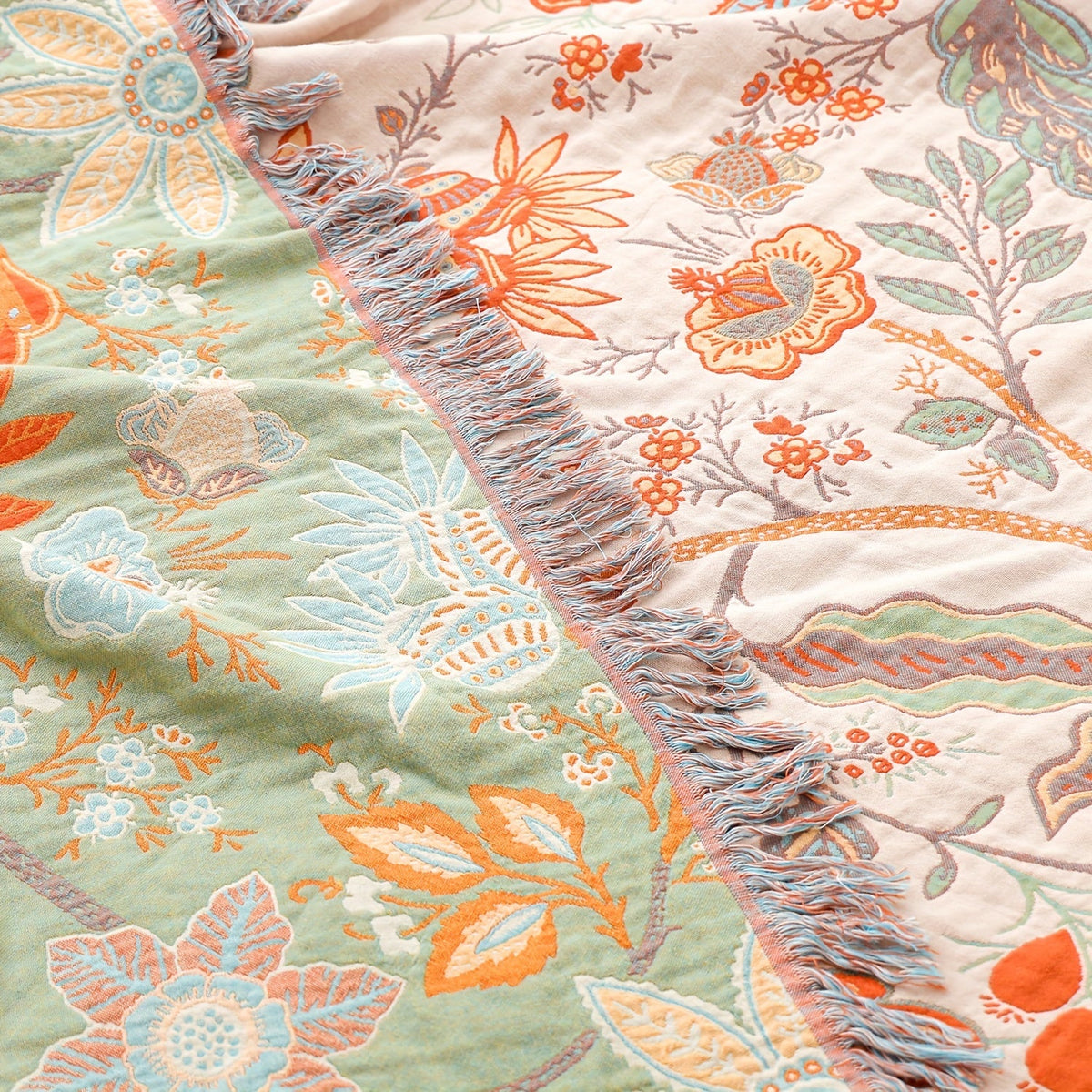 Bohemian cotton throw blanket with tassel fringe and floral jacquard pattern, cream white, 200x230cm