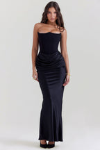 Women's off-shoulder corset mini dress with sweetheart neckline, figure-hugging party style
