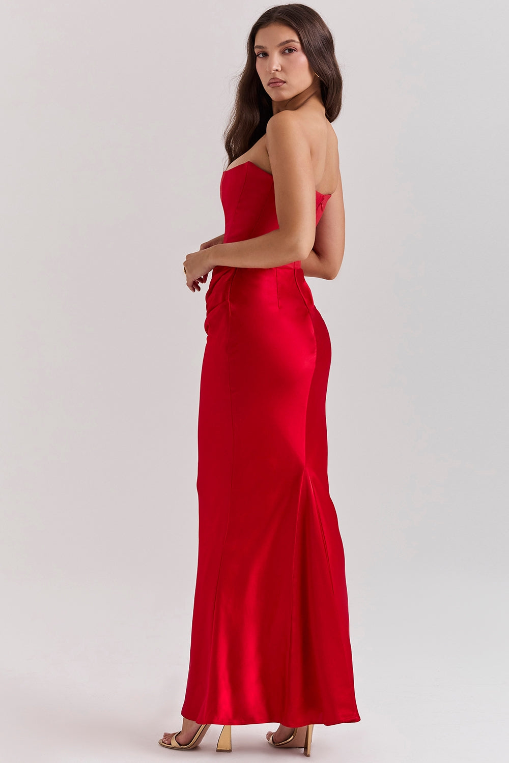 Women's off-shoulder corset mini dress with sweetheart neckline, figure-hugging party style