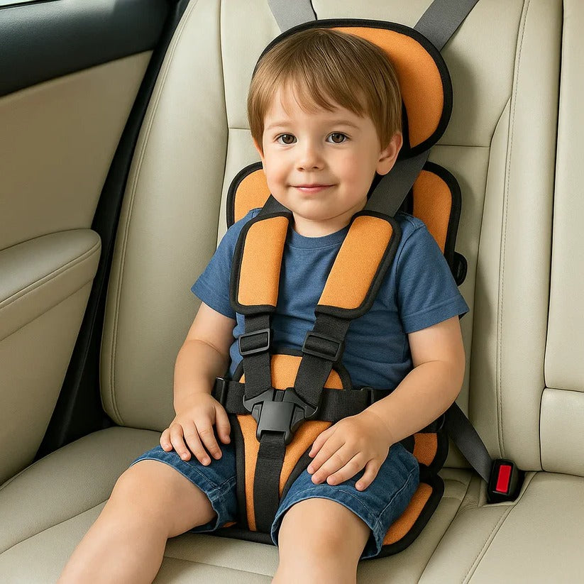 Portable child car seat with 5-point harness, foldable and lightweight for travel
