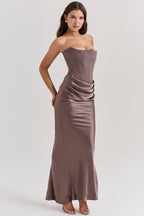 Women's off-shoulder corset mini dress with sweetheart neckline, figure-hugging party style