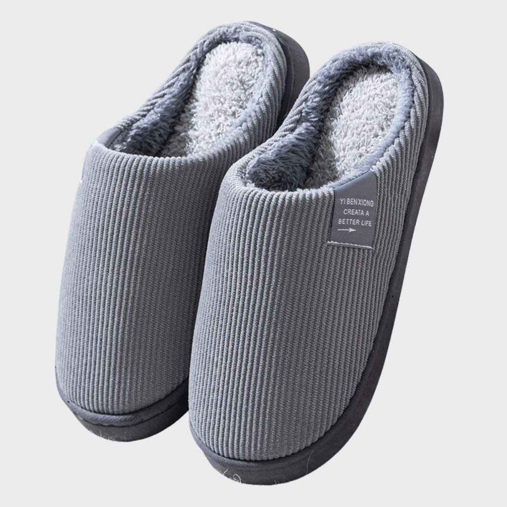 Women's warm slip-on slippers, soft and comfortable, available in multiple colors
