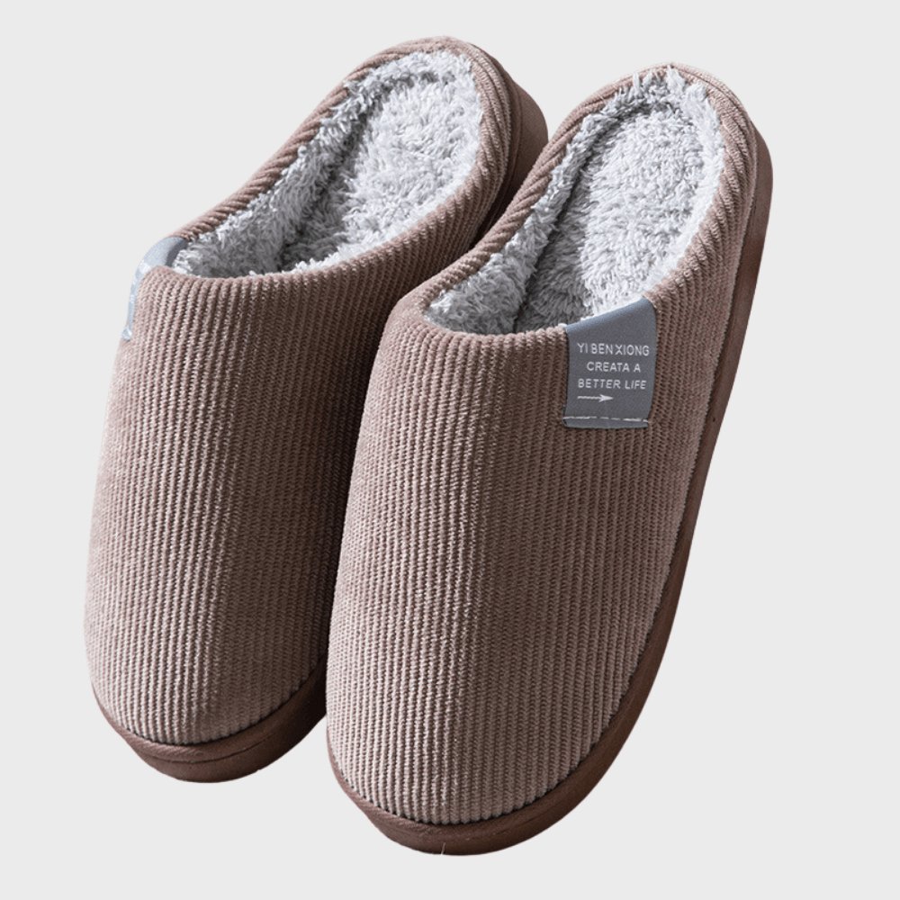 Women's warm slip-on slippers, soft and comfortable, available in multiple colors