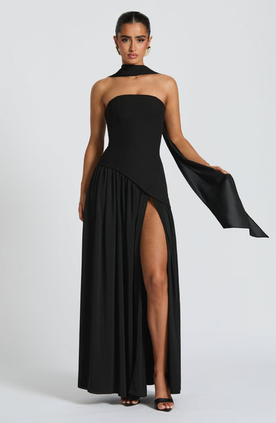Women's strapless maxi dress with thigh slit and flowy skirt, formal evening style