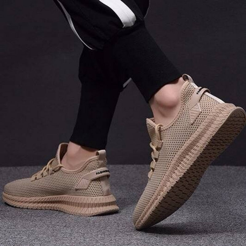 Men's breathable mesh sneakers lightweight lace-up flexible sole casual athletic