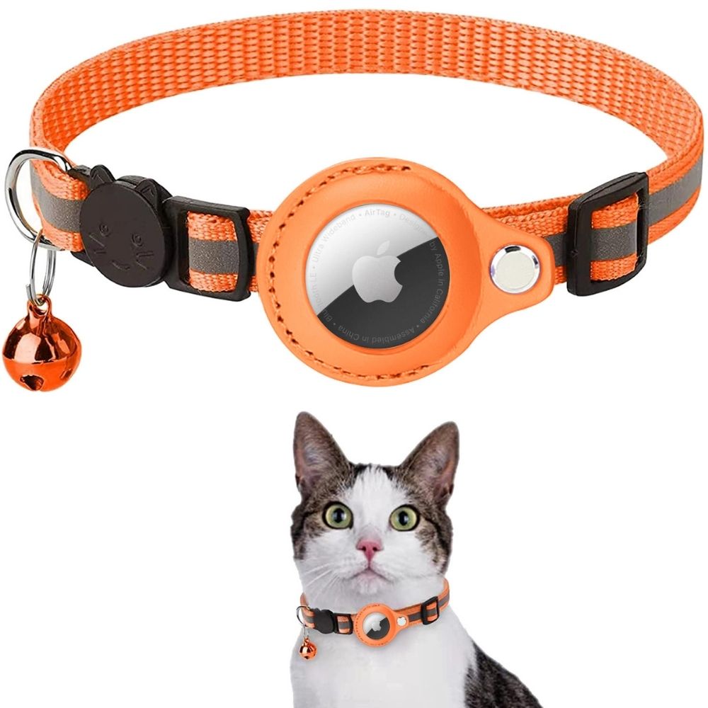 Cat GPS tracker collar with reflective design and quick release closure