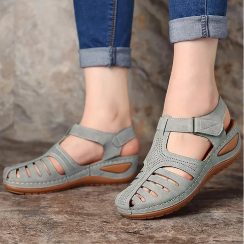Women's orthopedic sandals with arch support and adjustable Velcro straps, Roman style