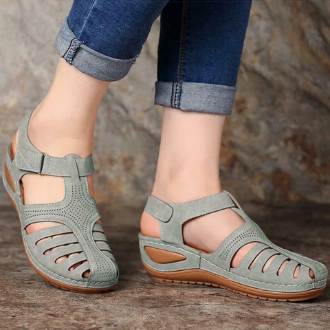 Women's orthopedic sandals with arch support and adjustable Velcro straps, Roman style
