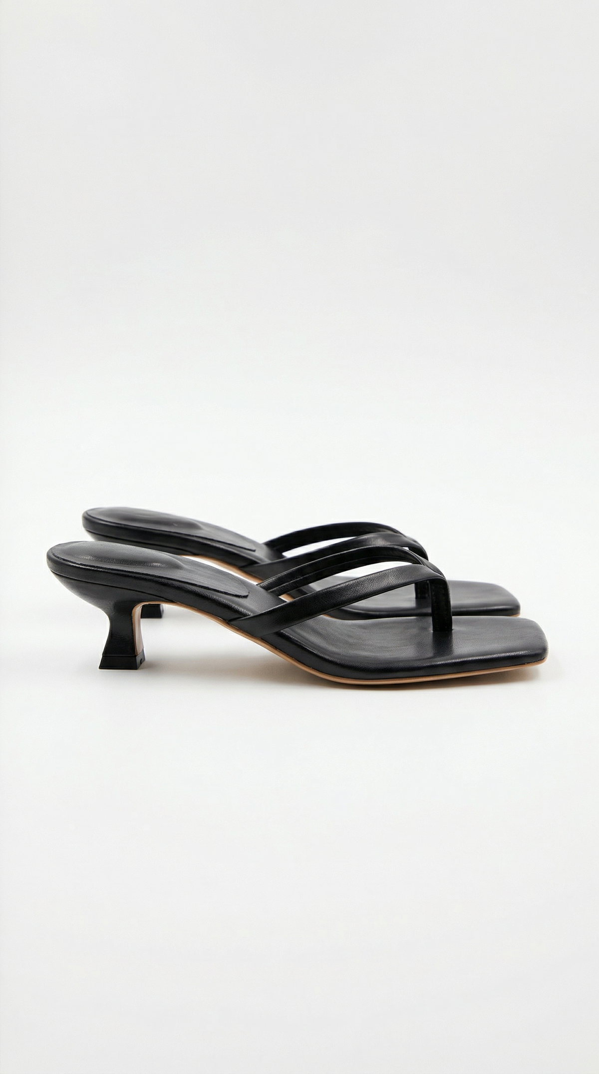 Women's low heel sandals open toe casual summer strappy design